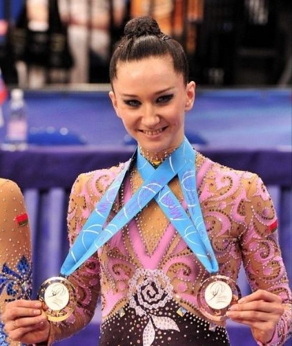 Любовь Черкашина медали.jpg