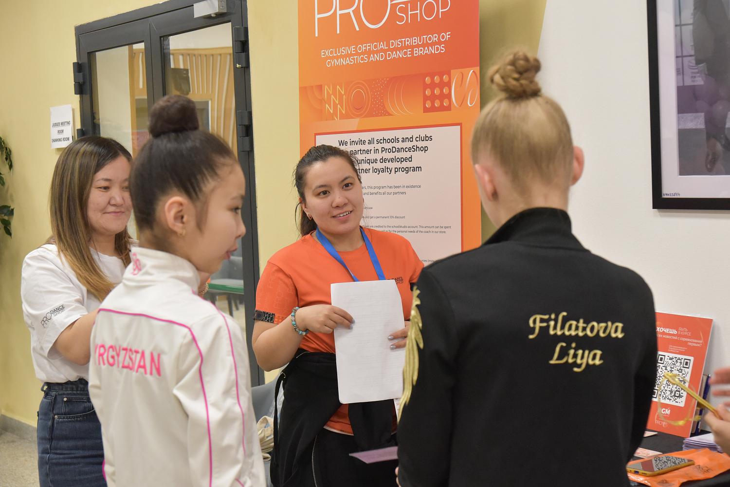 Фотографии с Международного турнира по художественной гимнастике «ALEM CUP»