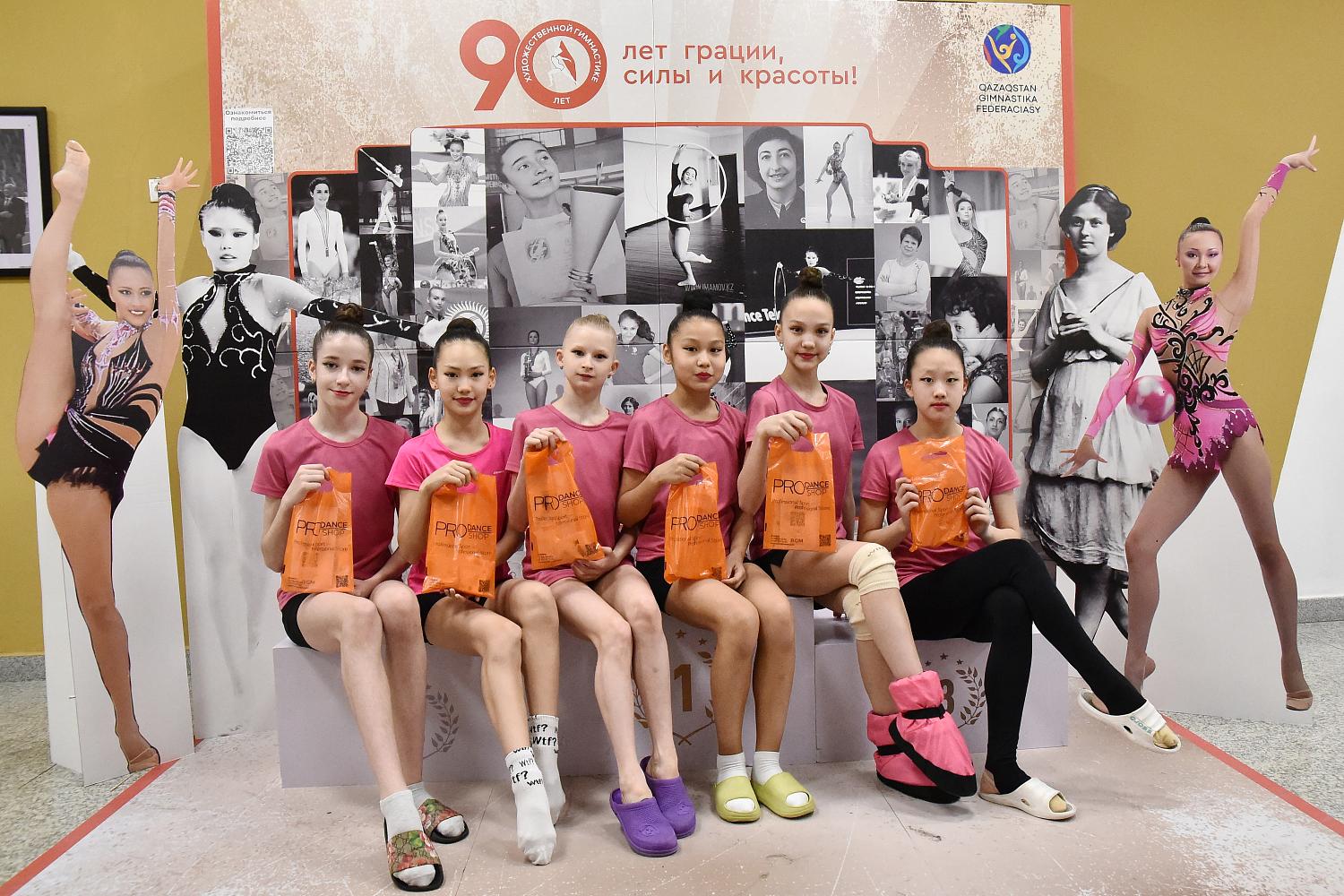 Фотографии с Международного турнира по художественной гимнастике «ALEM CUP»